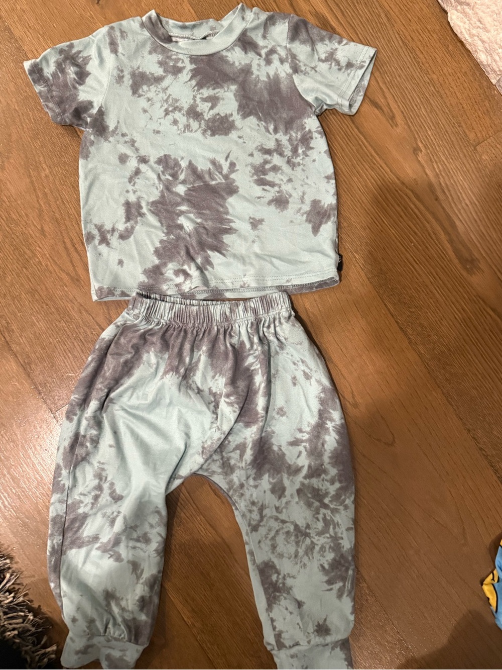 Pixie Lane Toddler Boy/Girl Green & Grey Tie Dye Pant Shirt Set - 18/24 mo